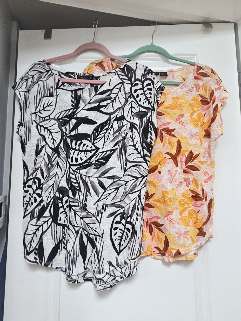 Tahari Linen Women’s Floral Leaf Print Short Sleeve Tops - 2 For The Price